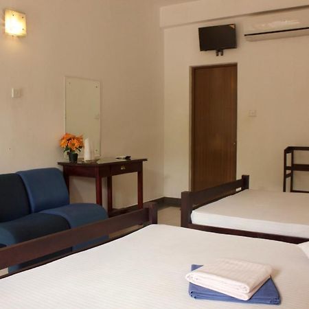 Hotel Senora Kataragama Eksteriør bilde