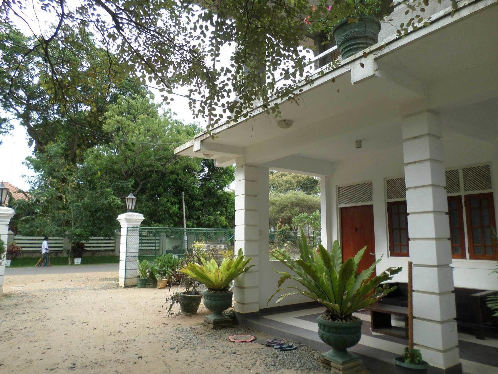 Hotel Senora Kataragama Eksteriør bilde