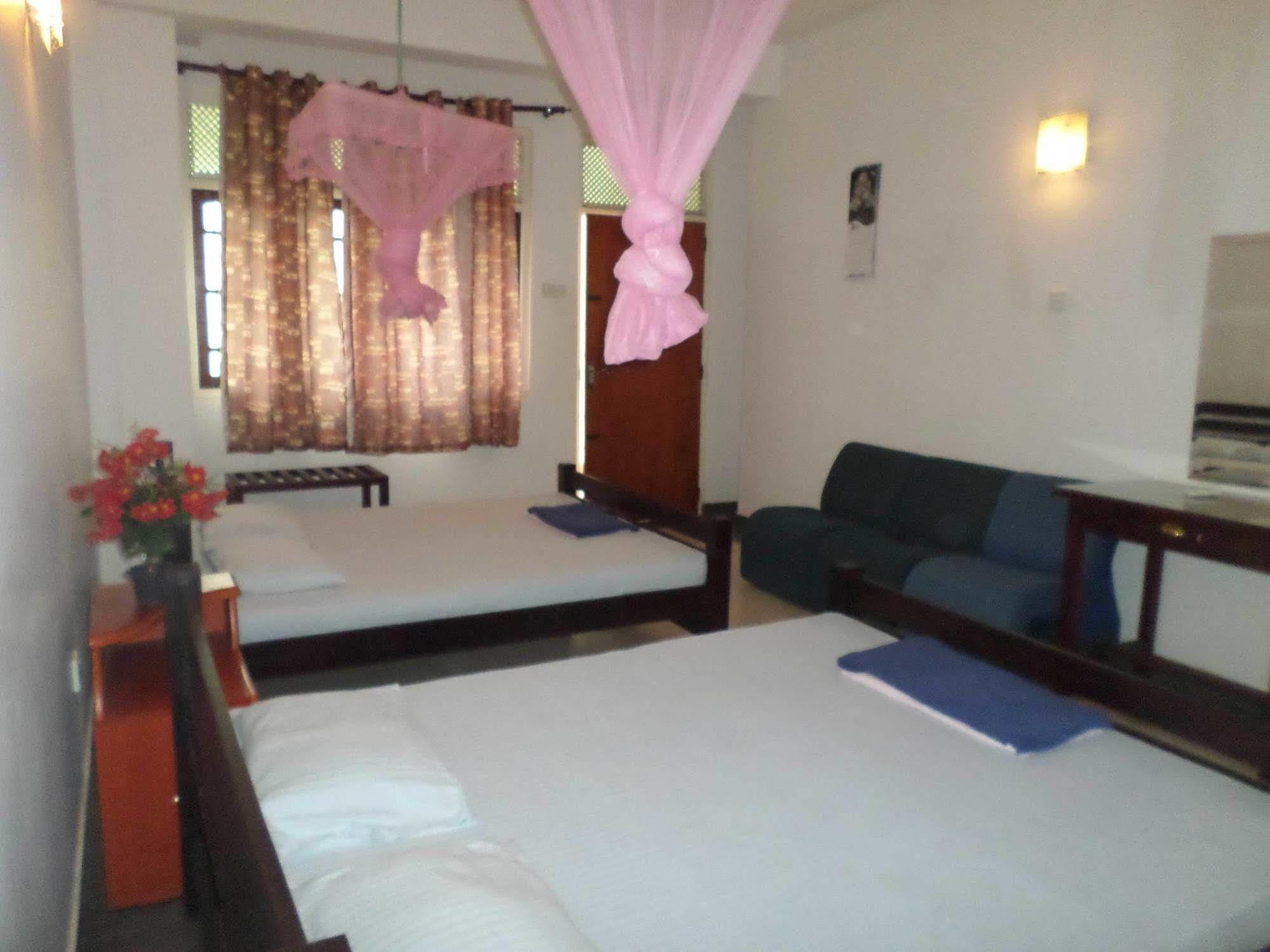 Hotel Senora Kataragama Eksteriør bilde