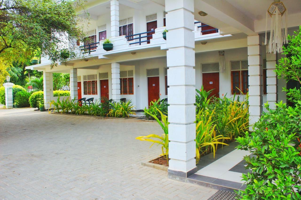 Hotel Senora Kataragama Eksteriør bilde